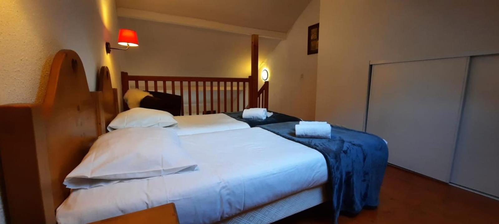 לוגרה Duplex-Chalet Entre Lac Et Montagne Avec Balcon מראה חיצוני תמונה