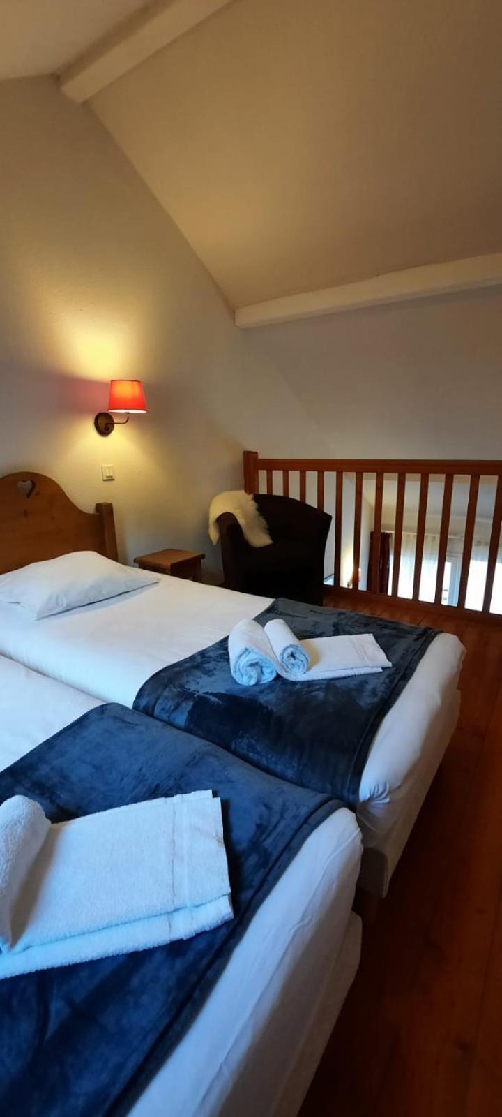 לוגרה Duplex-Chalet Entre Lac Et Montagne Avec Balcon מראה חיצוני תמונה